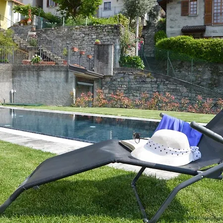 Apartment White - Jacuzzi, Swimming Pool & View