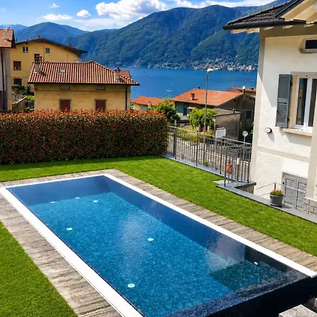 White - Jacuzzi, Swimming Pool & View Apartment Lezzeno