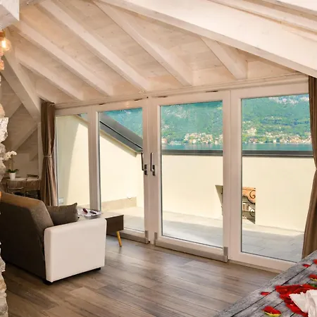 White - Jacuzzi, Swimming Pool & View *